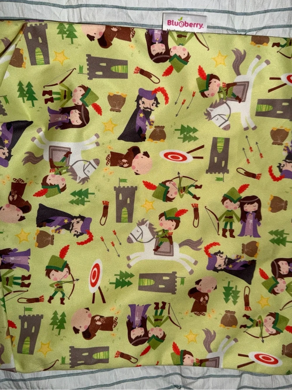 Medieval Cartoon Print Zipper Pouch - Lime Green Tag/Blueberry